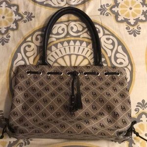 Dooney & Bourke tote